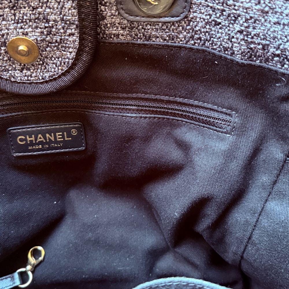 🖤CHANEL🖤Toile Lurex Glitter Deauville Large Tote - Picture 6 of 15